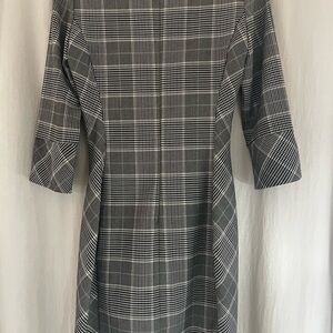 Elegant Black/Gray Plaid Dress